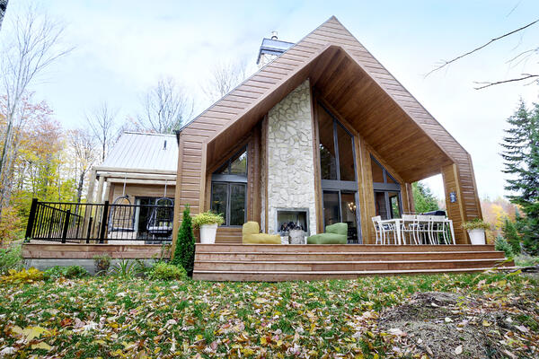 Timber Block Eastman Exterior