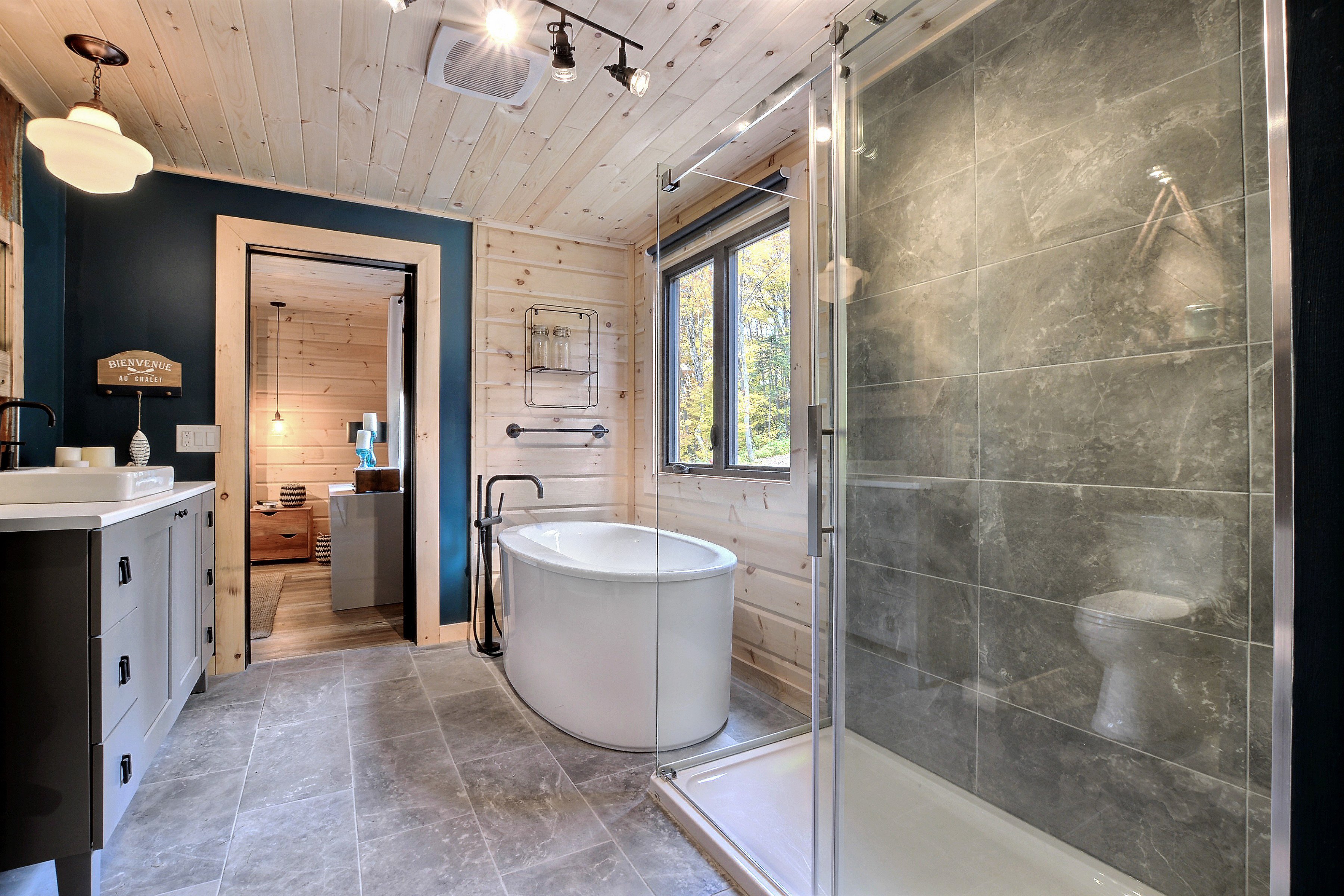 Timber Block Eastman Bathroom