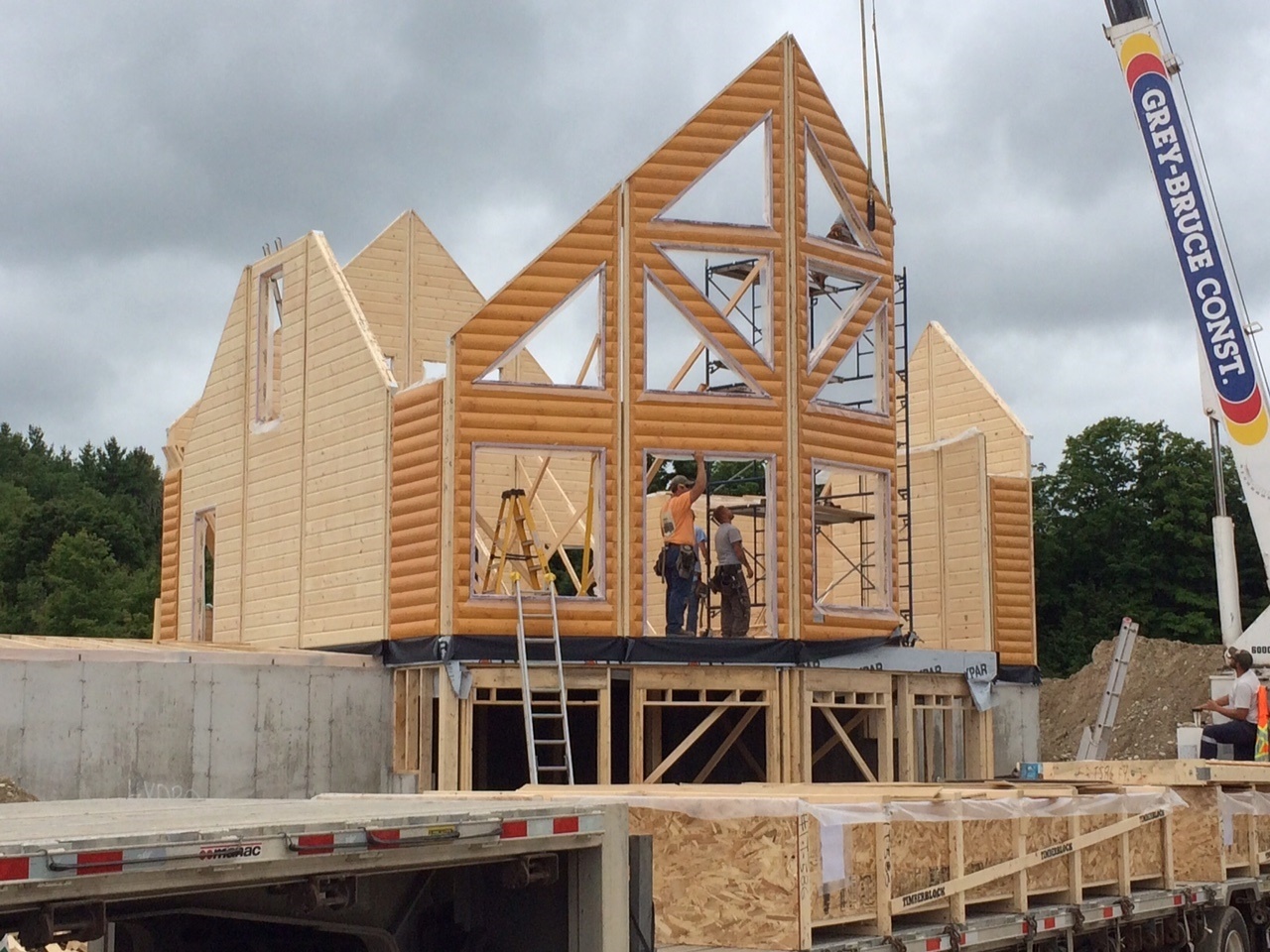 Timber Block Engineered Home - Wall Raising