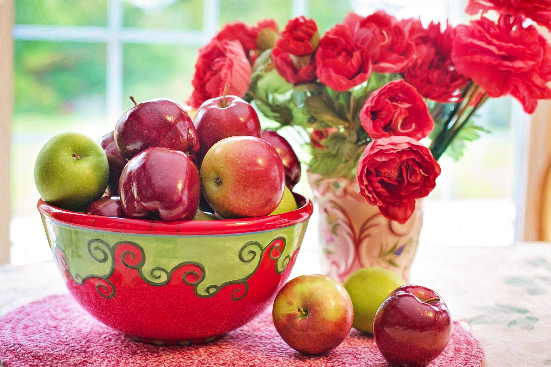 apples bowl