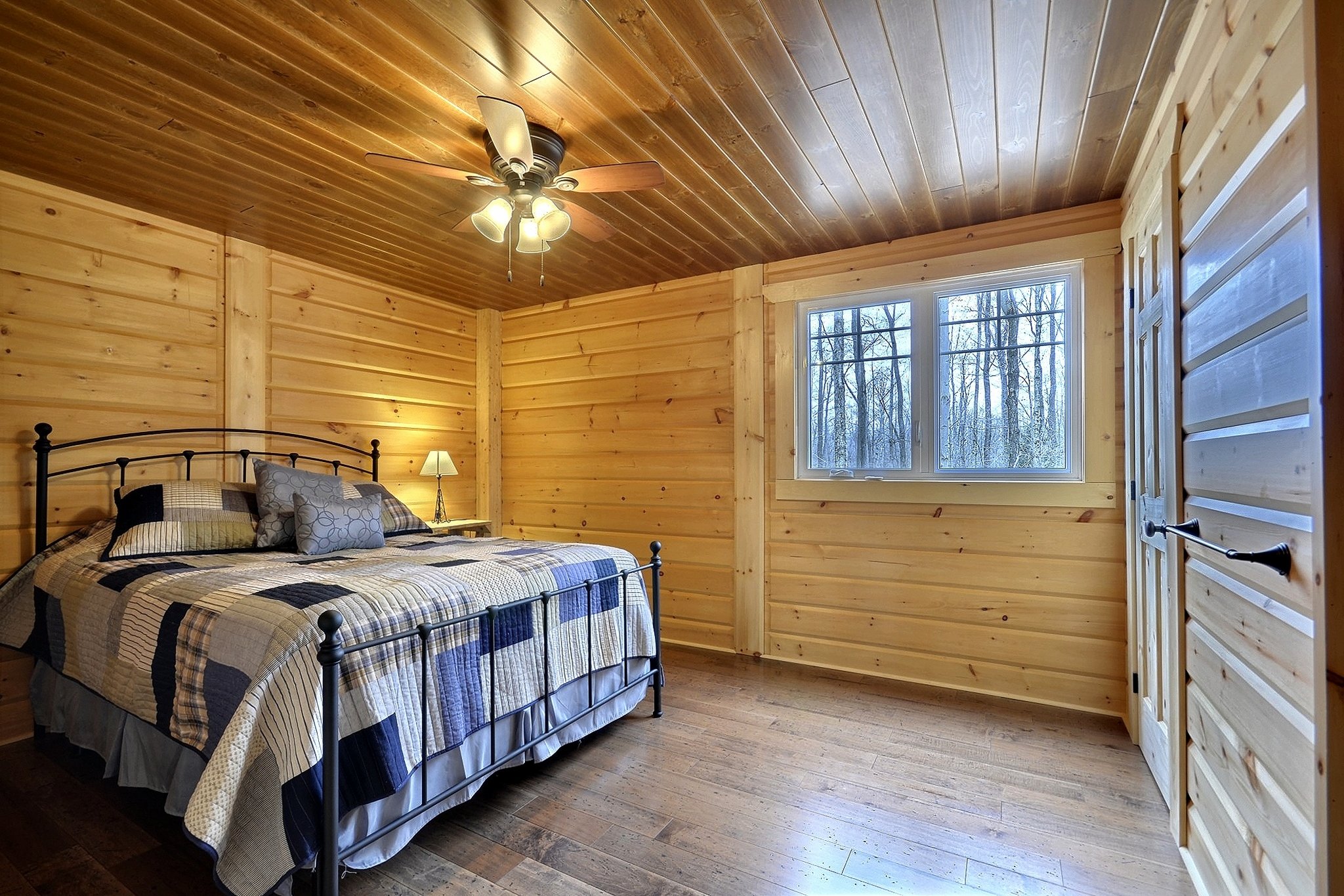 Timber Block Fairmont bedroom