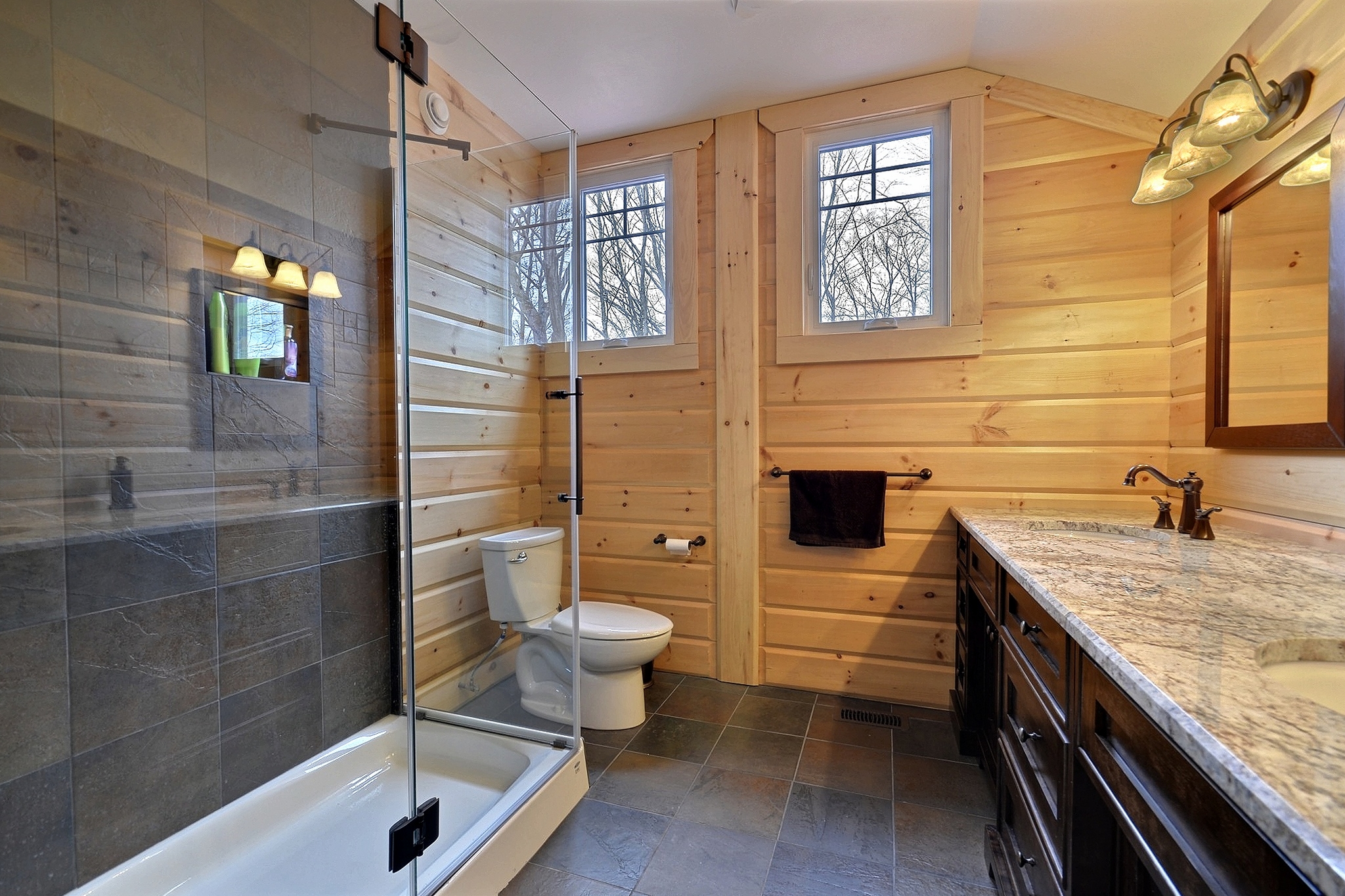 Timber Block Fairmont bathroom