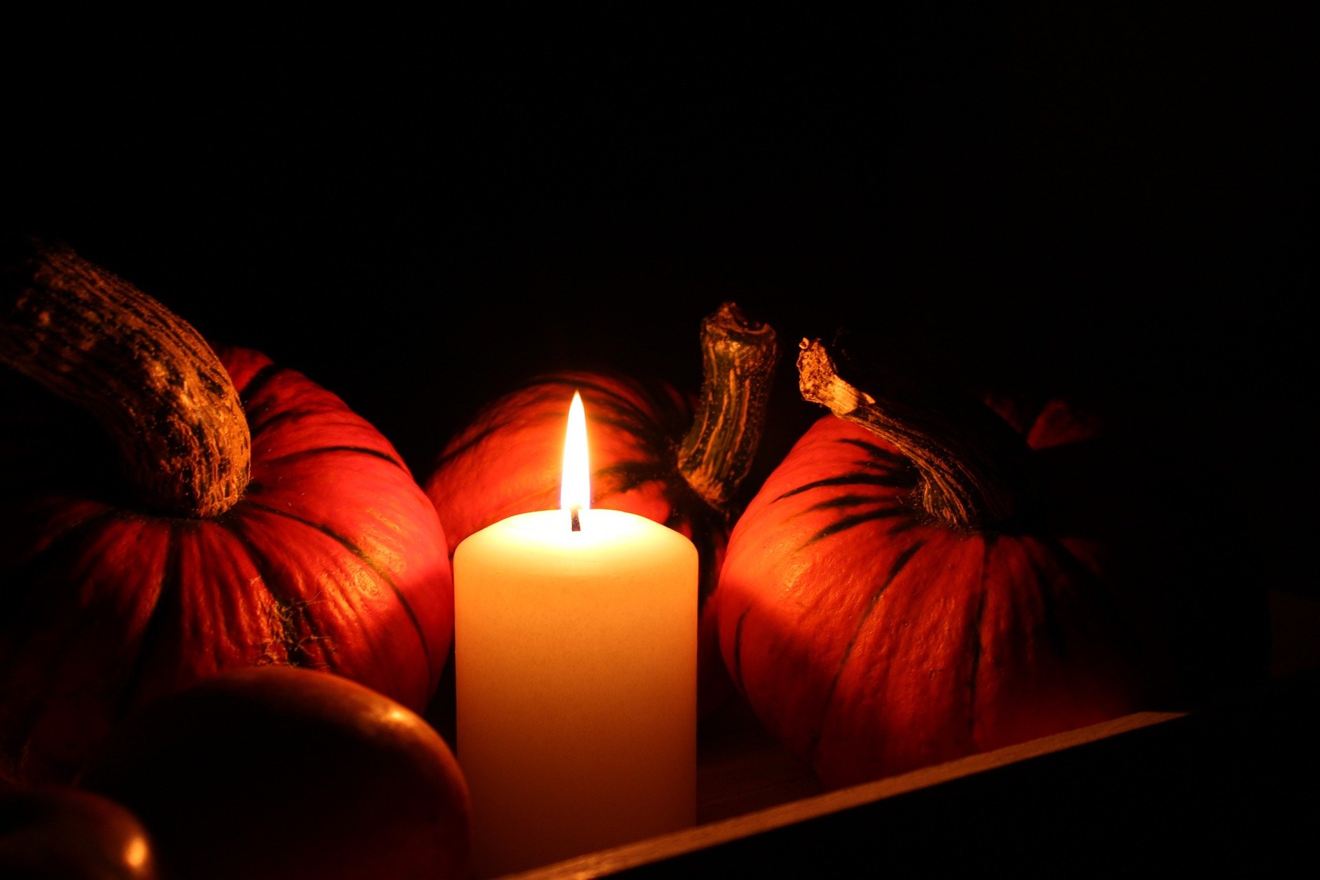 pumpkin candle